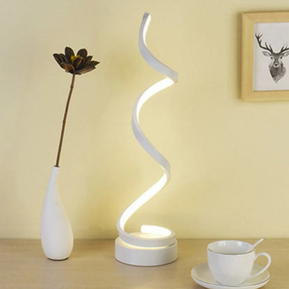 TWIST – Moderne LED-Tischleuchte im geschwungenen Spiral-Design